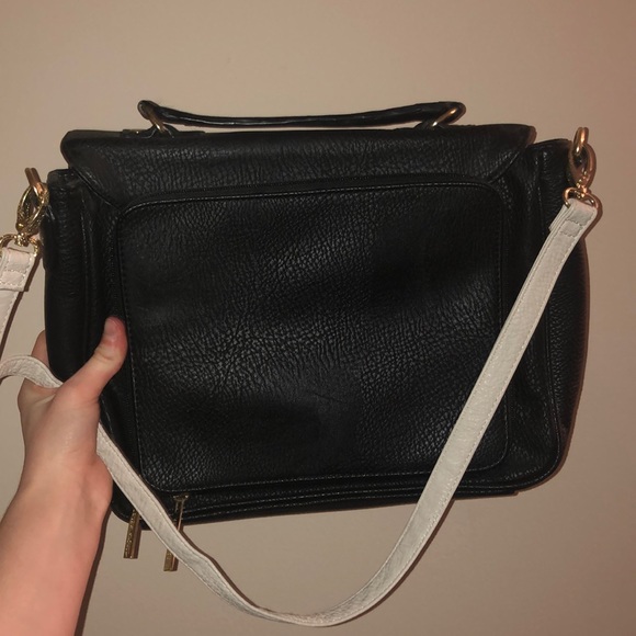 Olivia + Joy Black Saddlebag/Purse - Never used - Picture 2 of 3